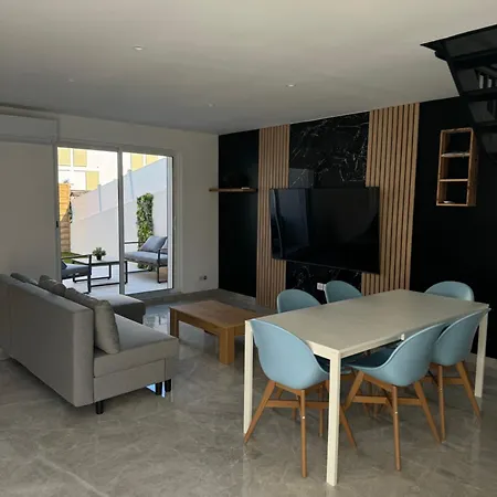 Superbe Familiale Jardin Villa *
